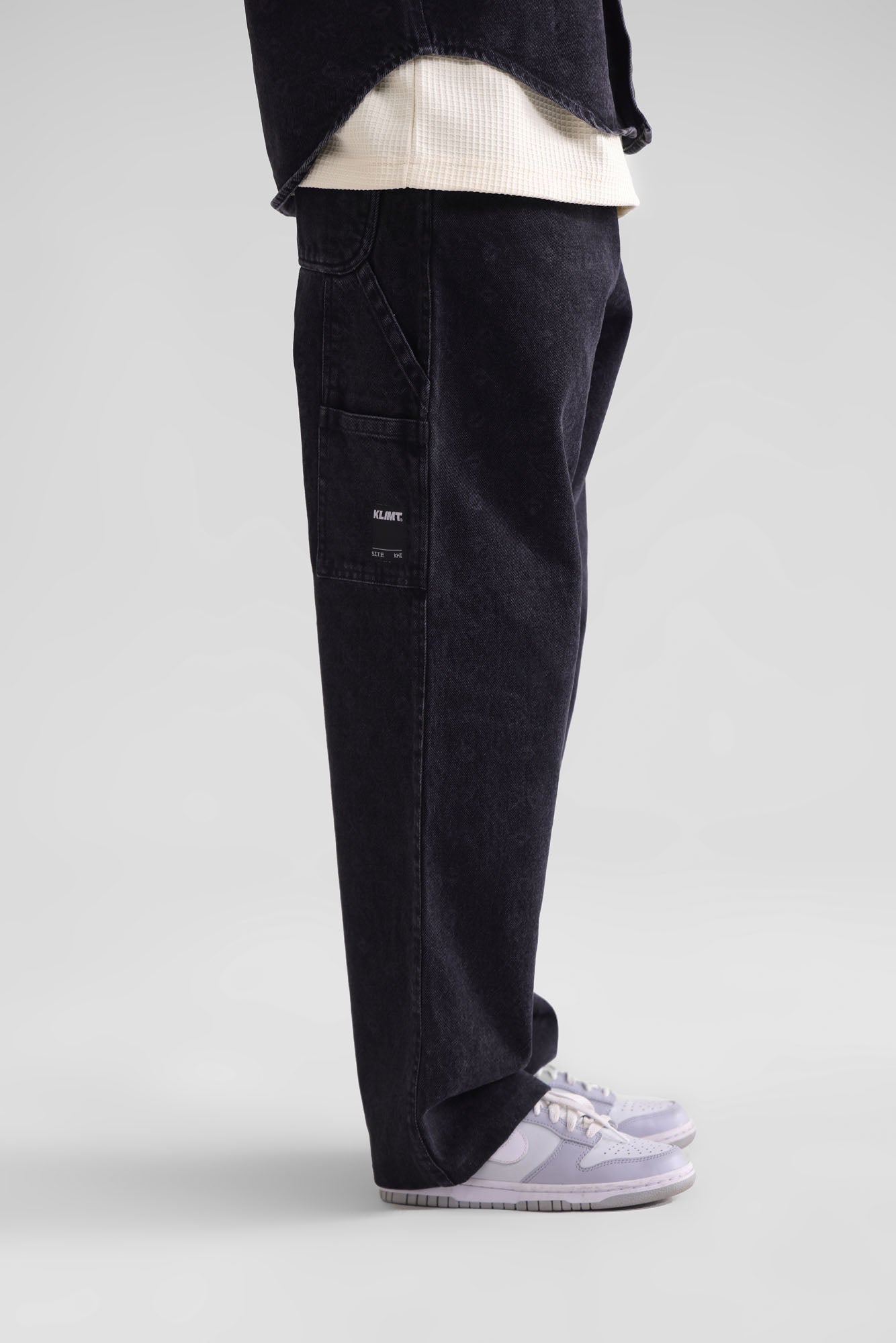 Engraved Denim Jeans