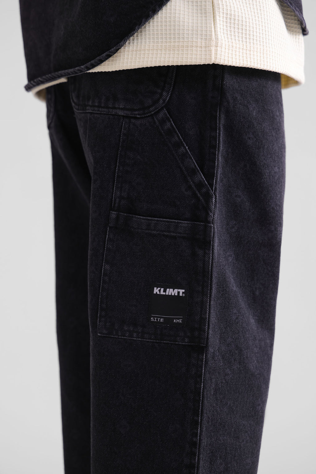 Engraved Denim Jeans